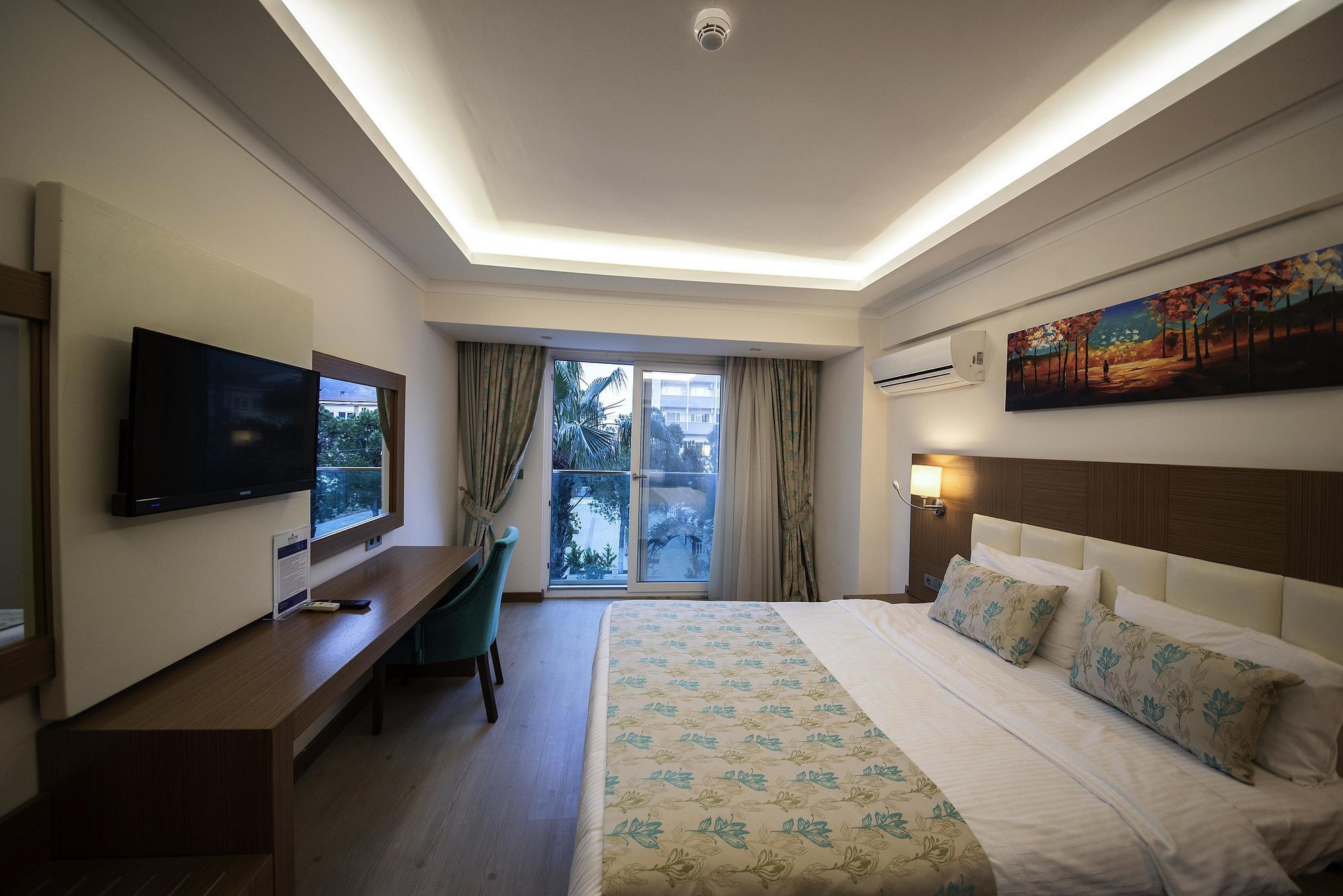 Yeniceri City Hotel Фетхие Экстерьер фото